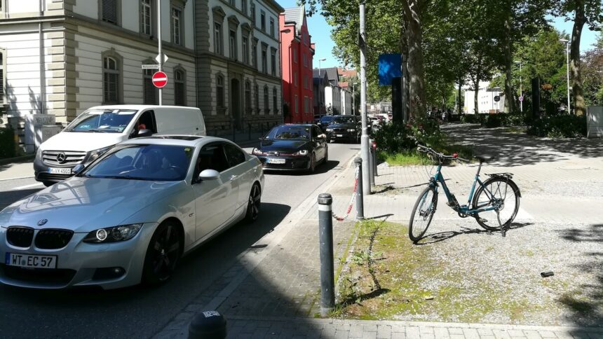 Stau, Laube, 2021 07 10 01 (c) O. Pugliese