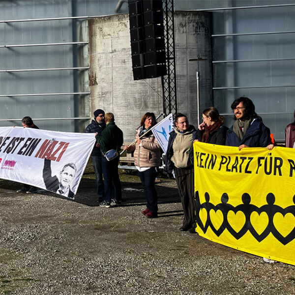 Demo Gegen Rechts, Transparente, Konstanz 2024 02 25 © Pit Wuhrer